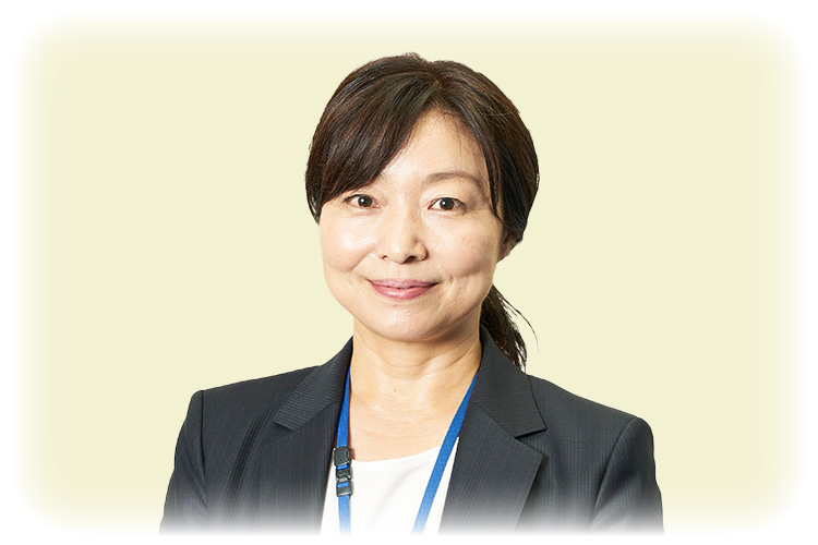 総合企画部・財務課 課長 縄野 幸子（なわの さちこ）50歳